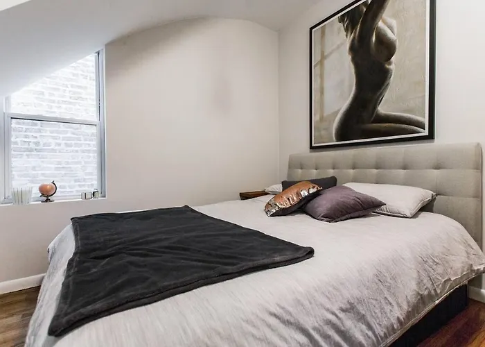 ✪ Cozy 1 Bedroom Close To Downtown ✪ *